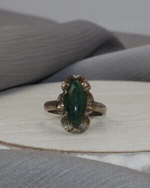 Vintage Sterling Silver Green Stone Ring 4.1G / Sz 7 N1489